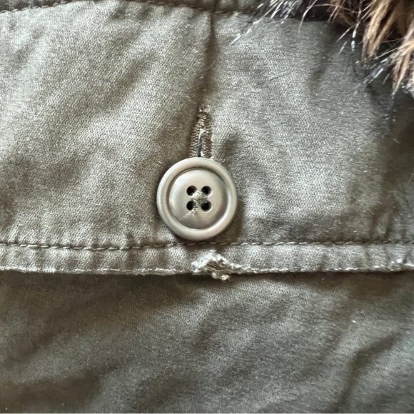 ABERCROMBIE & FITCH Women’s Olive Green Sherpa Lined Parka Winter Coat Size M - Picture 14 of 16